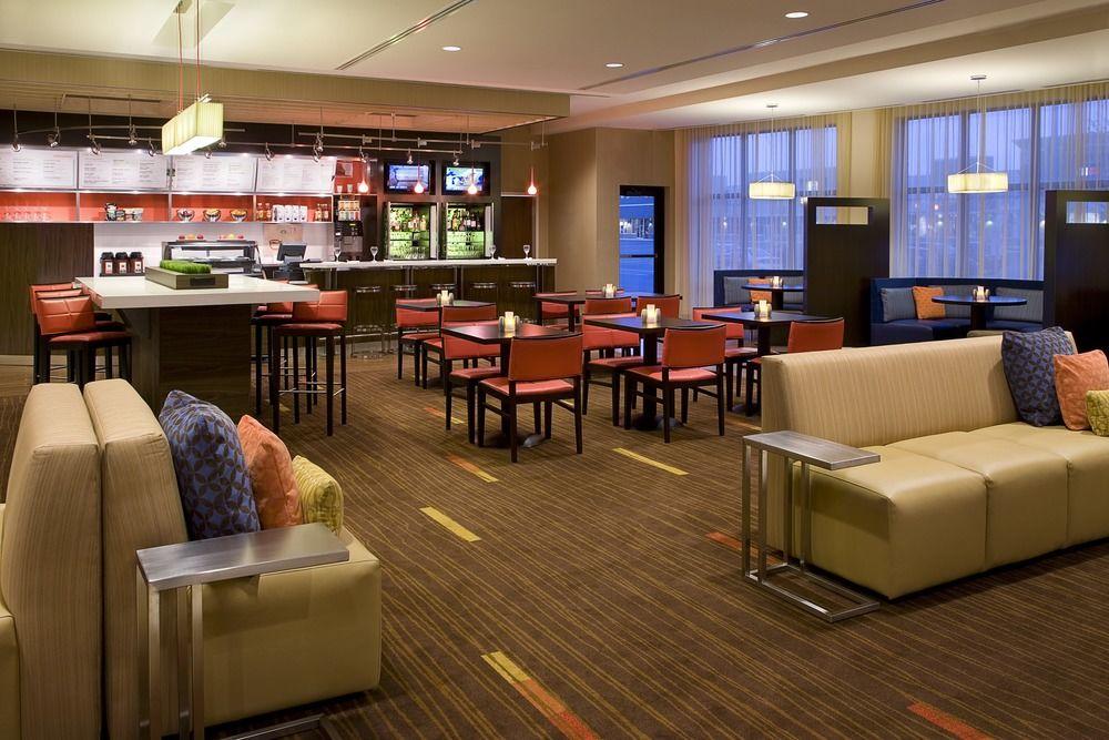 Hotel Courtyard By Marriott Kingston Highway 401 Exterior foto